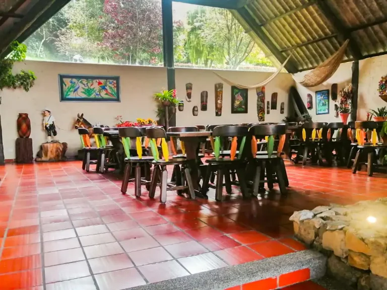 SALON VENADO BARBACOA