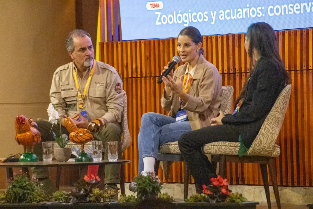 Panel - Congreso ALPZA 2026 - fundación Parque Jaime Duque. Andrea Padilla , Andres Caiozzi y Frank Carlos Camacho